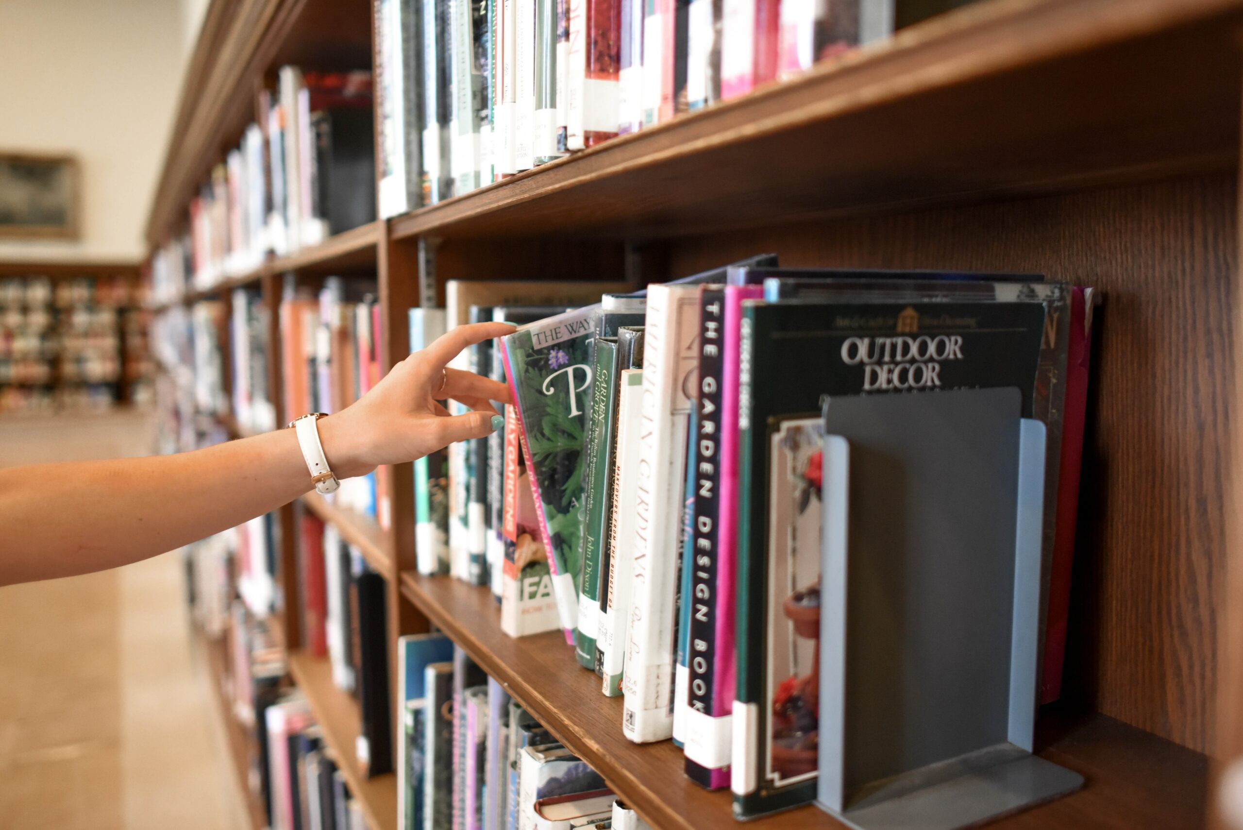 Person in library representing student in university declined injunction on vaccine policy