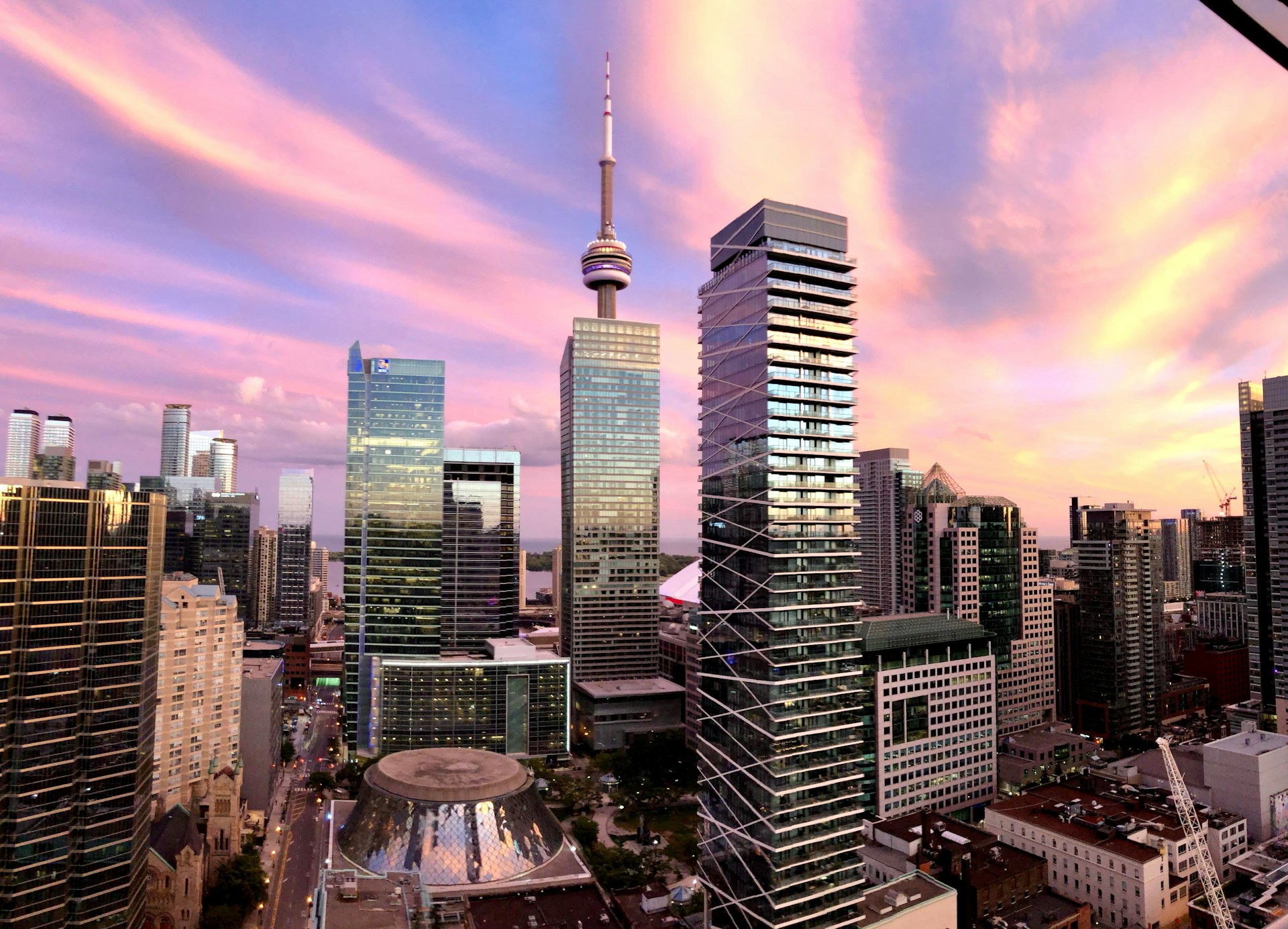 A view of Toronto and the CN Tower