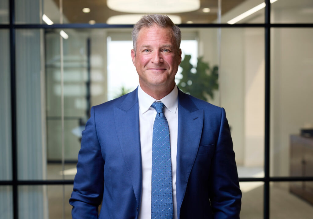 DEREK MCKAY, Toronto Litigation Lawyer